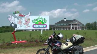 22. Outside Babyland General Hospital, Cabbage Patch Kids