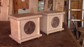 The Woodpecker Ep 270 - Cremation urns with horses medallions