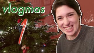 The 12 vlogs of Christmas | Drinking By My Shelf