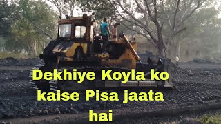 Koyla kaise Pisa jaata hai | J C B se koyla kaise Pisa jaata 😔 hai | koyla khadan |