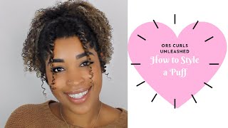 How to Style a Curly Puff