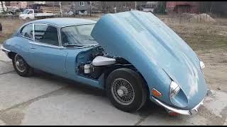 Cold engine start after many years for Jaguar E-Type.