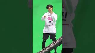 Hyunjin, Felix dancing with Twice at ISAC #straykids