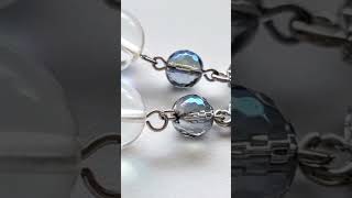 Earrings made with simple loop technique