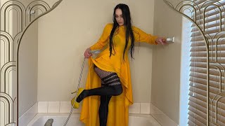 Wet Black & Yellow Look | High Heels