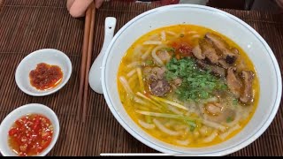 Bánh Canh Gà Sa-Tế Cay Thơm Ngon - Spicy Chicken Noodle Soup. #CamThao