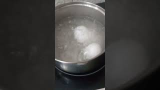 BOILING EGGS