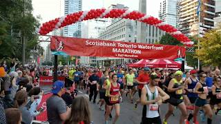 Scotiabank Toronto Waterfront Marathon start line 2017