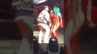 anuel y karol g concierto