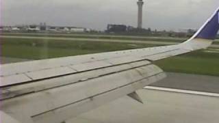 Landing Houston Continental Airlines Boeing 737-500 winglets