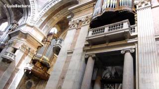 The six organs in action. Basílica do Convento de Mafra - Portugal.