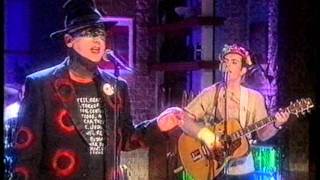 Out Of Fashion - Rare Boy George Performance