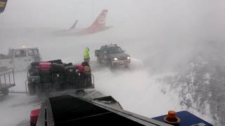 Iceland Keflavik Airport blizzard 2017.01.05