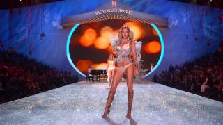 Martha Hunt on Becoming a Victoria’s Secret Angel