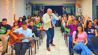 Robson Silva ministrando o Ministério Pentecostal nova vida Sol Nascente  Ceilândia Brasilia