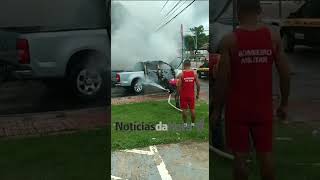 VEÍCULO UTILITÁRIO PEGA FOGO EM RIO BRANCO