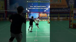 Ketika mau main ganda, tapi cuma punya 2 raket #kokobadminton #badmintonindonesia #badmintonina