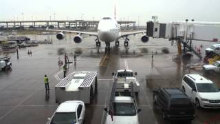 Qantas 747-400 [Taxi Into Gate] DFW Airport