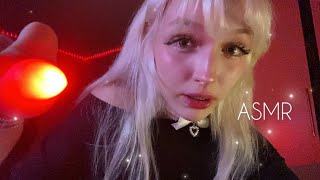 ASMR школьная медсестра ищет у тебя букашек