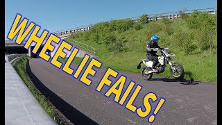 Wheelie practice/fails ¦ Traffic wombles ¦ Wings exhaust flyby ¦ Husqvarna 701 Supermoto