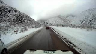 Subiendo a Villavicencio,con nieve. Going uphill to Villavicencio with snow in Mendoza Argentina