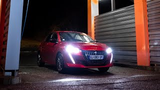 Peugeot 208 by Night