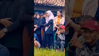 ukhti cantik nonton jaranan