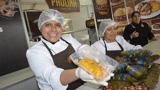 Doña Paulina esta con los ricos tamales en Mistura.Video reporte.- Javier Espichán.