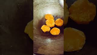 Bina sugar Healthy & cruncy Laddu #shorts #youtubeshorts #food #viral #karvachauth  #cholia #recipe