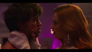 Chloe  Raul Kiss And Sara Films Them  Elite Netflix Season 7 1080p