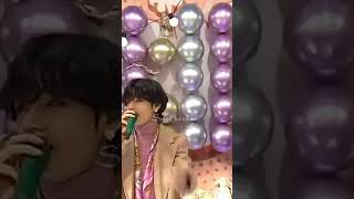 Yoongi's reaction when Taehyung popped balloons without looking back😯😁💜