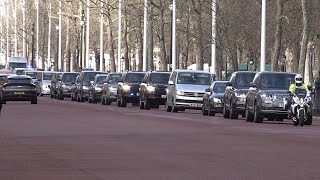 Netanyahu's massive 20 armoured car motorcade in London 🇮🇱 🇬🇧