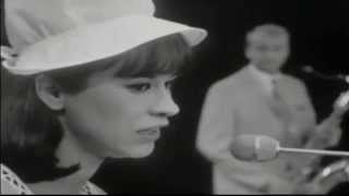 1965 • Astrud Gilberto • The girl from Ipanema