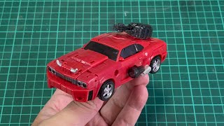 Transformers Legacy United Versus Multipack Prime Universe Cliffjumper (Car mode to Robot mode)