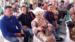 Bersama ibu dewan Rosmila