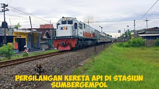 Hunting Di Persilangan Kereta Api Di Stasiun Sumbergempol Tulungagung