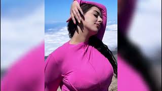 Curvy model plus size 🇺🇸 Fashion ideas | Info Biography, finance, income, insurance, shares, trading