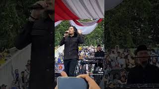 Dewa19 feat Virzha