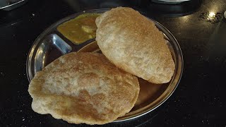 KCHUP MKAN: POORI POORI