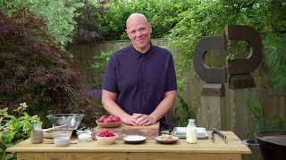 Tom Kerridge Makes An Intimate Dinner With Chicken Yakitori Skewers and BBQed Peaches