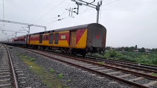 12971 Bhavnagar Bandra SF Express with Brand New LHB rake Departing Bhavnagar Para😍