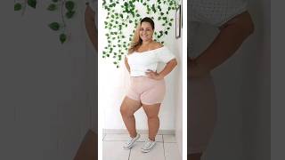 Looks com short Plussize. #plussize #modaplussize #gordinha #mulhergorda #gorda #roupaparagordinha