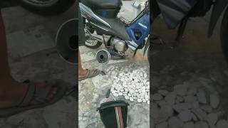 Mengganti knalpot sepeda motor yang berbeda model dan typenya