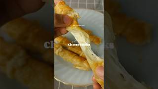 5 minute cheese stick puff pastry #food #snacks #cheese #cheesesticks #easyrecipe