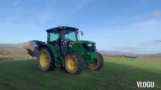 John deere 6R Ploughing