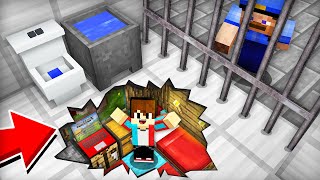 Я ПОСТРОИЛ СЕКРЕТНЫЙ ДОМ В ТЮРЬМЕ В МАЙНКРАФТ | Компот Minecraft