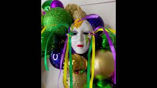 Mardi Gras Bauble Wreath with Beads