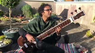 Asad Khan playing Raga Piloo & Dhun "Ab ke baras bhejo'