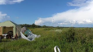 На Оке. Вокруг нас Грозы. Рыбацкое бытиё.  Третий день в палаточном лагере.