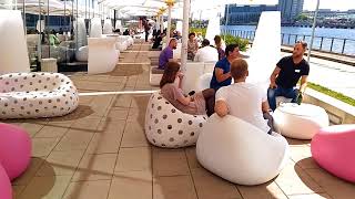 Nhow Hotel Terrasse Spreeblick Molecule Man